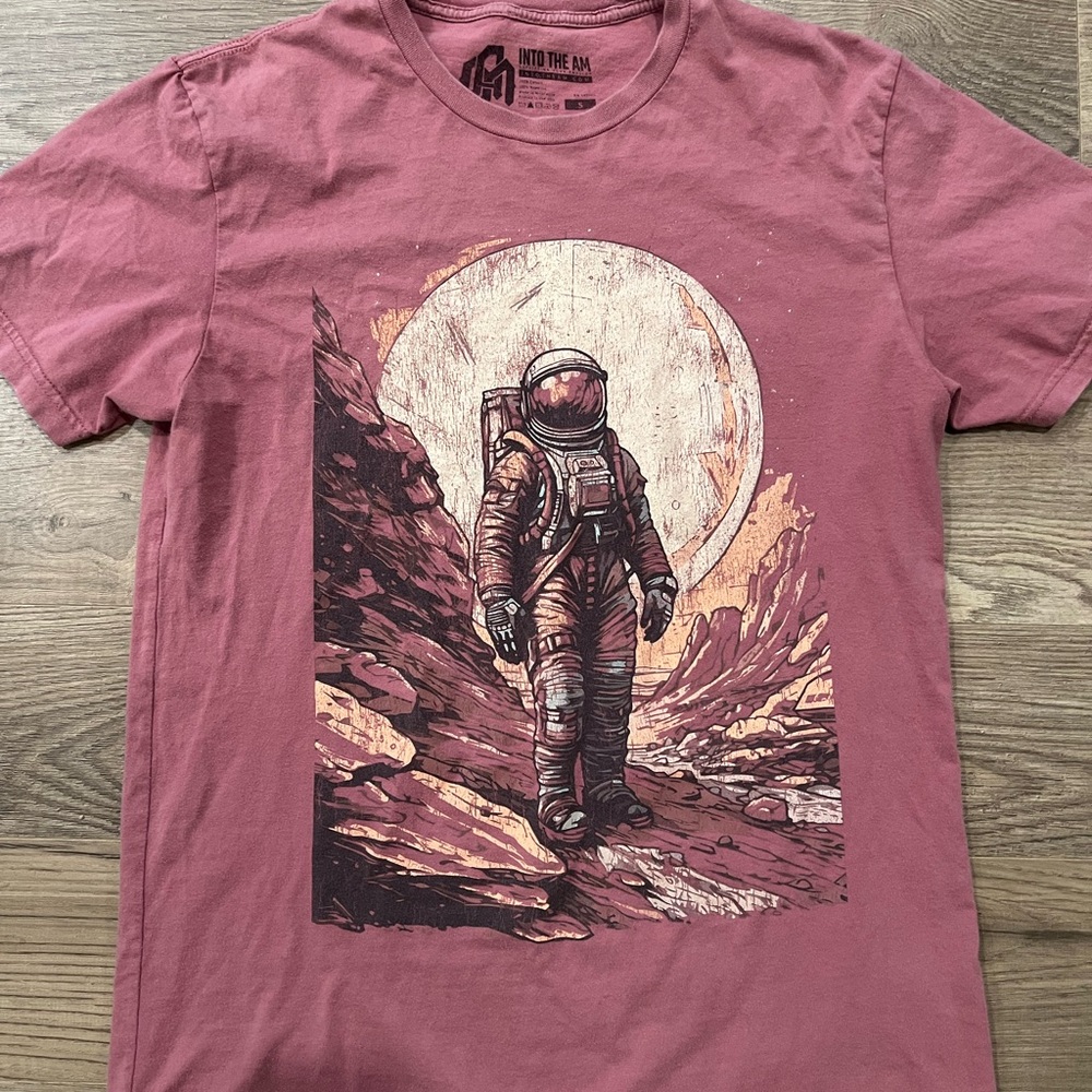 Into the AM vintage Martian astronaut tee size S - mauve pink